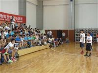 2013年7月—外语系员工担任篮球教练员培训班翻译